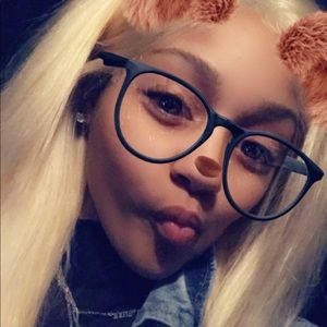 Meet your Posher, Trinity